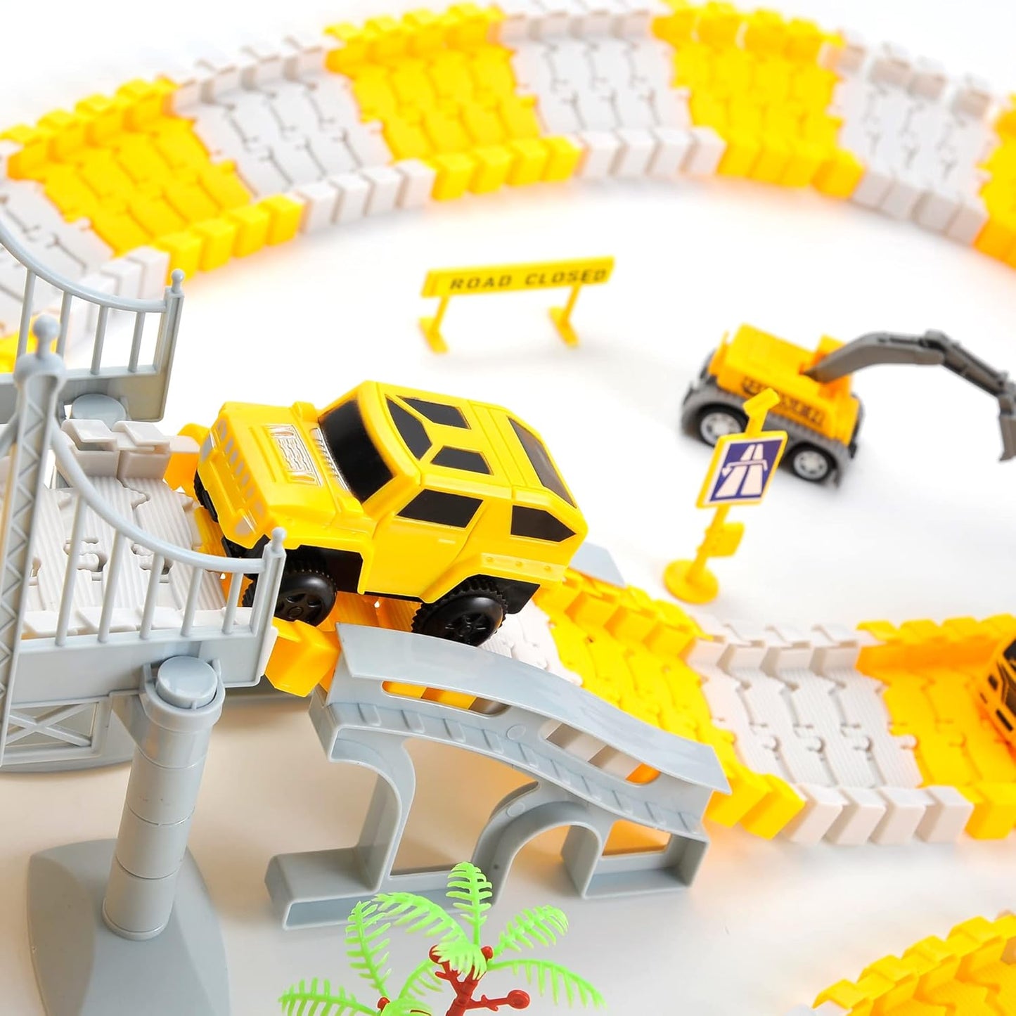 Construction Car Race Track for Kids, Construction TrucksWith Flexible Race Track Playset, Design Your Own Creative Track, 345 Piece Set, Road Engineering Gift for 3 4 5 6 7 8 Boys Girls
