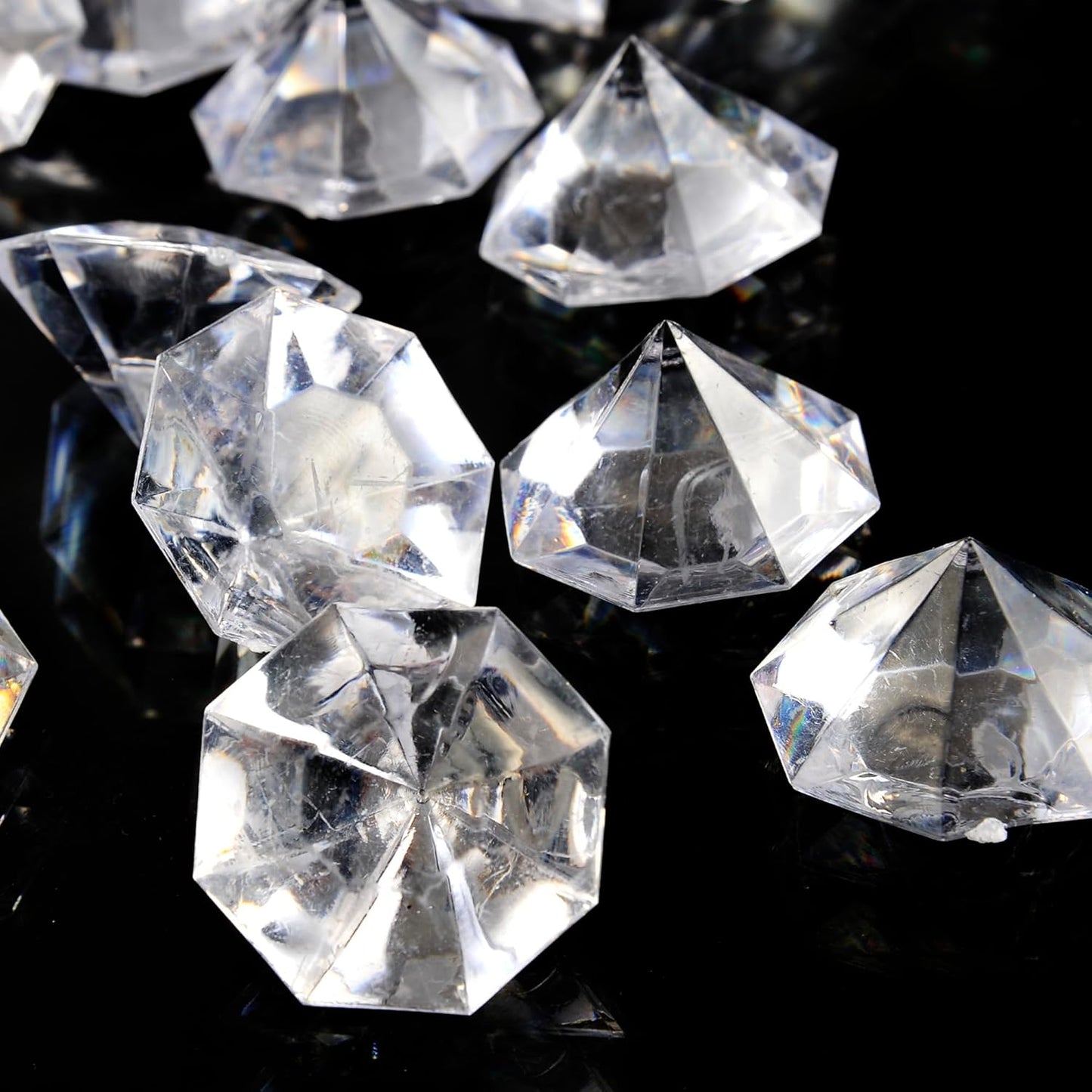2 Pounds of 25 Carat Clear Acrylic Diamonds for Wedding Decoration, Parties, and Table Decoration